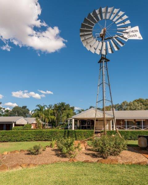 Tambo Mill Motel & Caravan Park Экстерьер фото