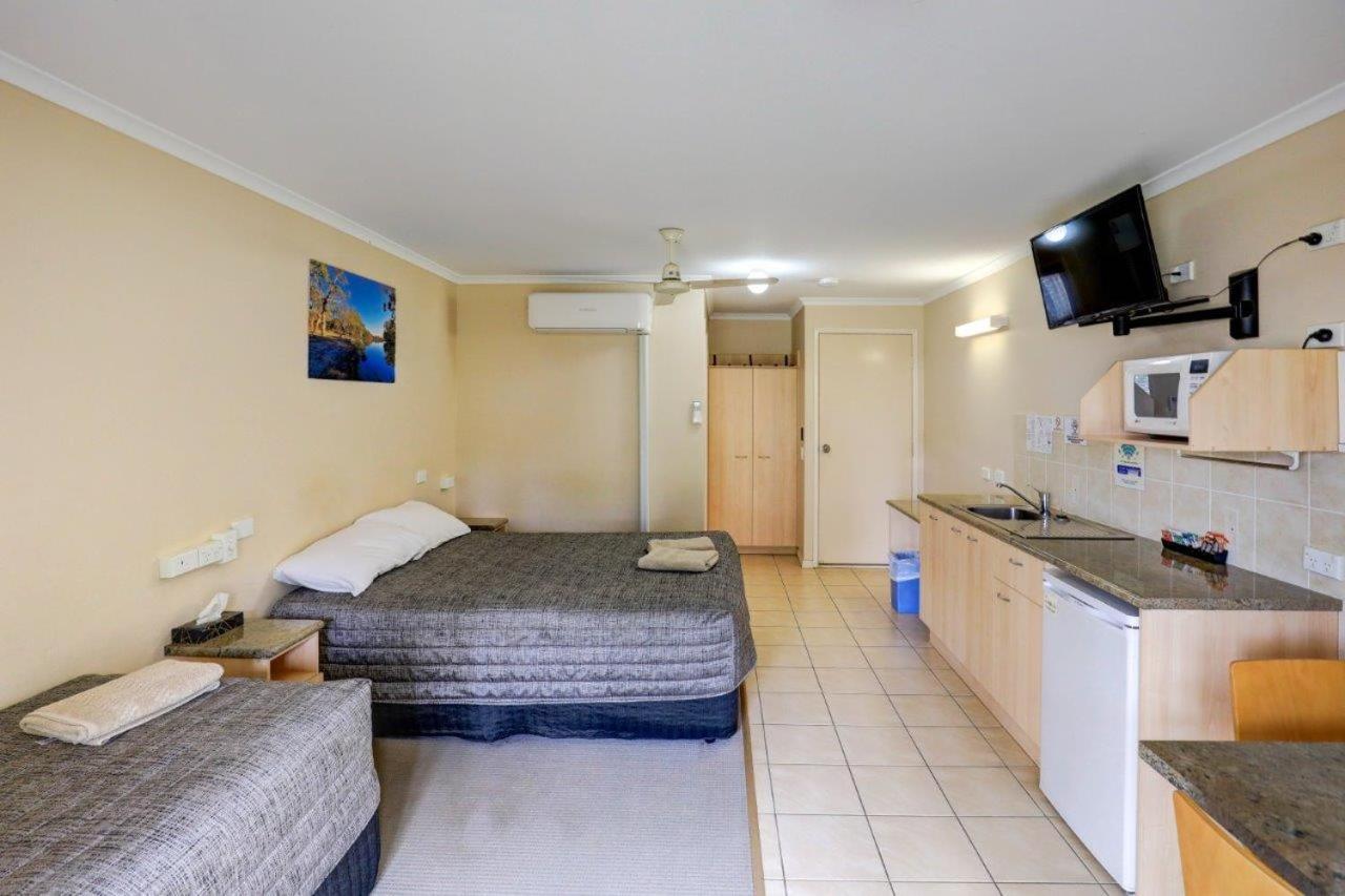 Tambo Mill Motel & Caravan Park Экстерьер фото
